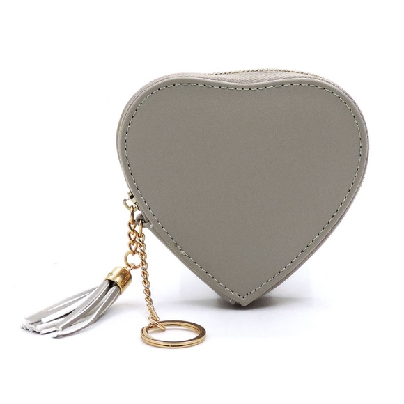Chicky Mama Handbags - NEW Gray Heart Keychain Coin Wallet